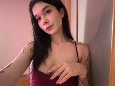 Vika_Gray Public Pic 5