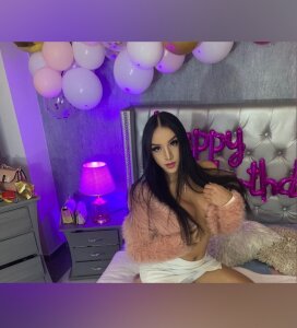Join Christina_diorsexxx Live Sex Chat - Profiles, Reviews, & Porn