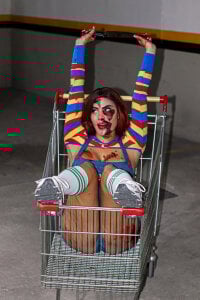 miaa_khalifaa Hi I’m Chuky!!! Wanna Play?👻 Pic 7