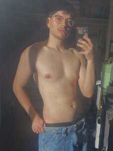 illeyez Illeyez Pic 3