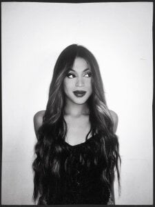 Zdjęcia clara_evanss_s Here is this cute girl with red lips:  3