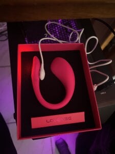 annaandgray New toy ✨ lovense lush 4 🥰🥵 Φωτογραφία 2