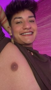 Theo_Rowan Public 사진 4