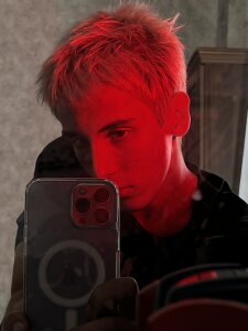 NikiDior Public Pic 8