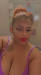 juicybooty_cherri2 Public Pic 2