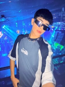 noah_lewiss 🔥 Pic 4