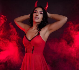 Hell is hotter od Bella_Jonnes  7 snímek