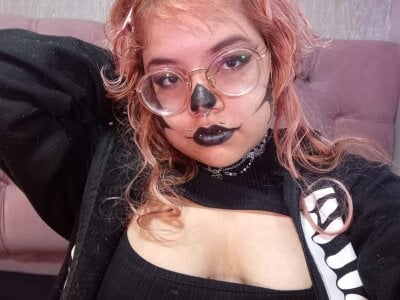 lazzycinnaz Skull mode Pic 2