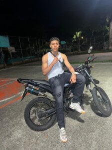 RickyEbony Passion for motorcycles, let's go for a ride? Foto 4