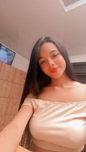 ZinaMarlowe ME Pic 3