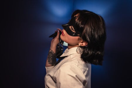 Shizuko_ Photo session of Collegiate Mask 🎭 Pic