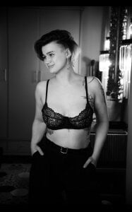 PeachBevy Public Foto 3