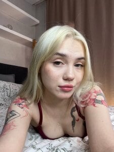 LilianBenskin hey hey sweet Pic 5