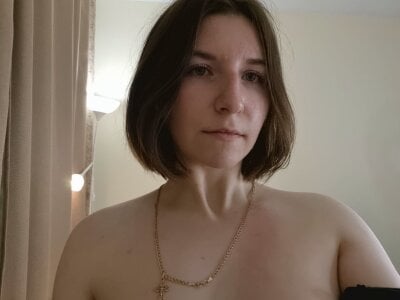 DejaMervis Public Pic 4