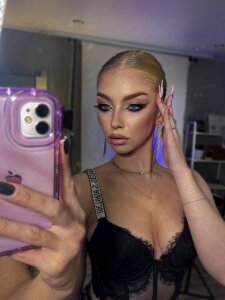 AlphaHokes Public Bilde 3