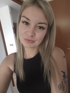 LenaHorny Public รูป  2