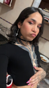 Scarlet_saucy Trans y juguetona Foto 3