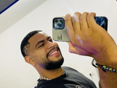 KLEYTON33 Public Foto