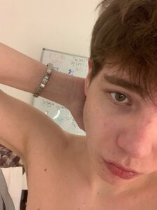 andyyzzz Public Pic 2