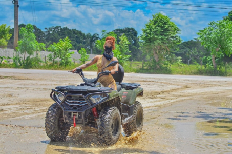 Sienna_brunette Bikini ATV Jungle Ride 🔥🌴🏍️  7টি ছবি