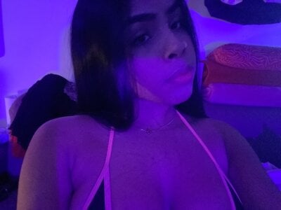 VeronicaLodge23 HOTEL ROOM Pic 6