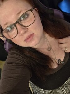 NaughtyNiia Public Gambar 3