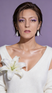 Mystery de Vivian_Violet_  2 Imagens