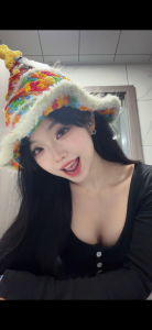 LovelyXiaoYi Public Foto 2