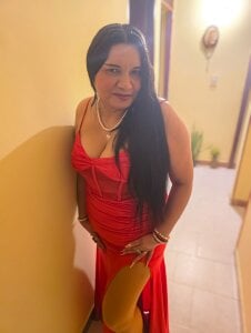 Afrodita_venus_squirt Give me a kiss Pic