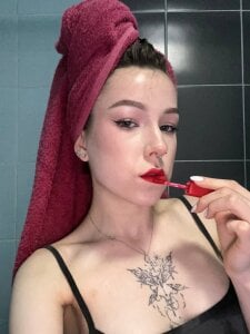 Eva_Collinss After a HOT shower Foto 6