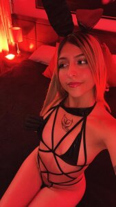 blonde_and_brunette Public Pic 2