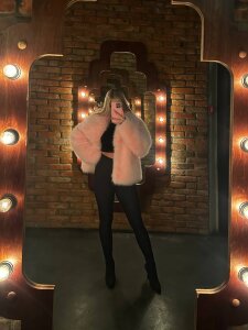 Stella_Lee Public 2 Poză 3