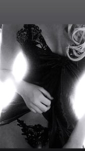 Blonde-Bella-XX Public Poză 3