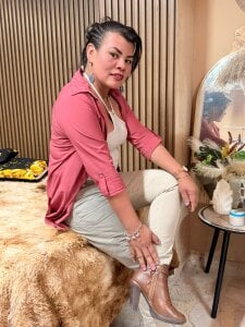 KiaraXMilf Curves for You Pic 4