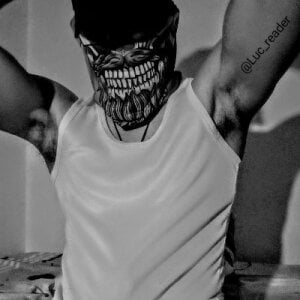 Luc_reader Public Fotka