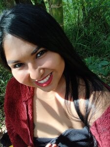 Marcela87 on a walk Pic