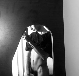 Alexx_tc I imagine your hands on my skin...🔥 Foto 3