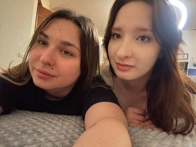 OdellaBlumera In bed Pic 4