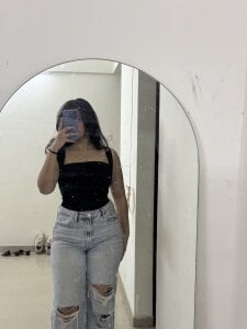 Annuusharmaaaa Public Pic 4