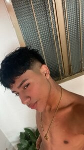 Sebas_Ross04 HEY GUYS🥰 Foto 2