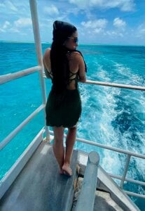 LauraBellinni Public Hình 5