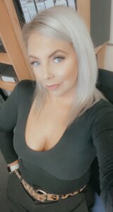 Betty_BlueEyesX Public Pic 4