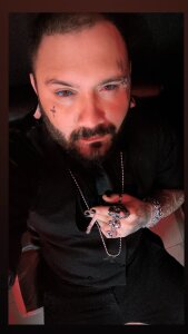 Public de darkclothes  3 Imagens