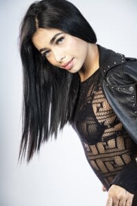 MeganLowell Rude girl Pic 4