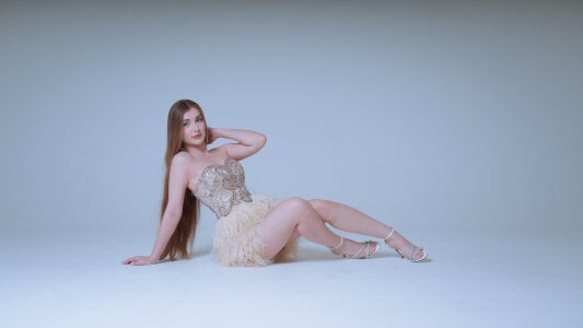 LureOfEva Your Christmas girlfriend Pic