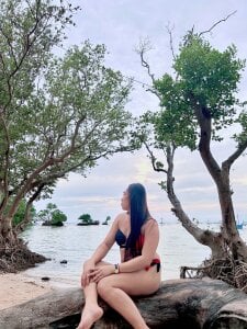 BIGCLONG4U New pic at beach Pic 6