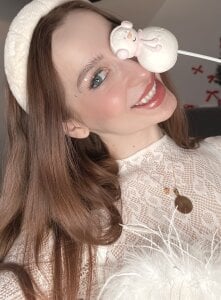 MarieKarma Snow princess ☃️❄️🤍 Gambar 6