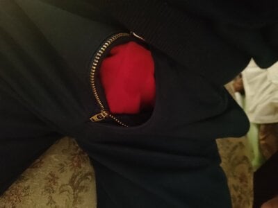 Cierre abajo del uniforme 1 od Daniel_Toussaint  4 snímek