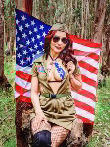 HannaPetit Happy July 4 Pic 5