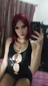 megann_red_Public Bild 3